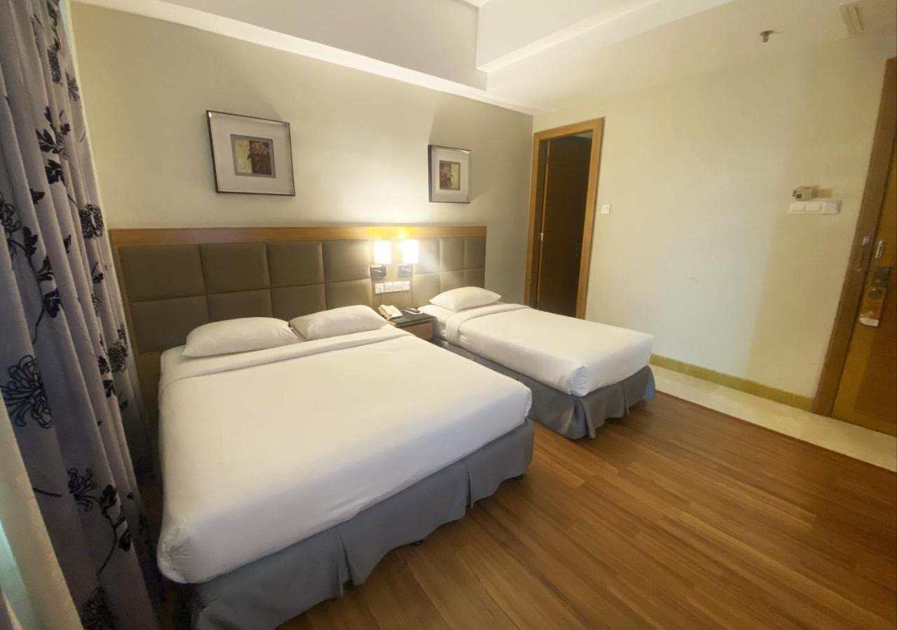 Crown Garden Hotel Kota Bharu Exteriör bild