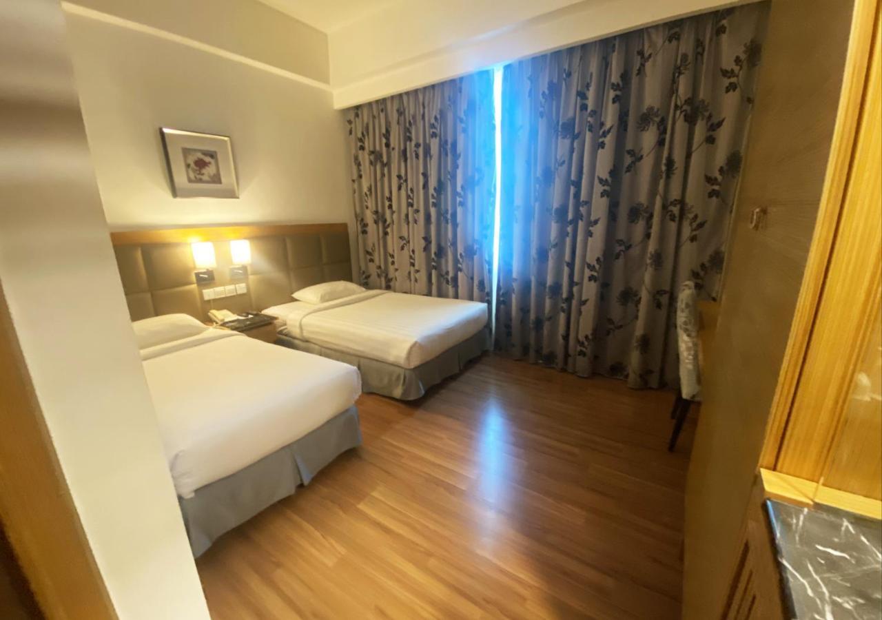 Crown Garden Hotel Kota Bharu Exteriör bild
